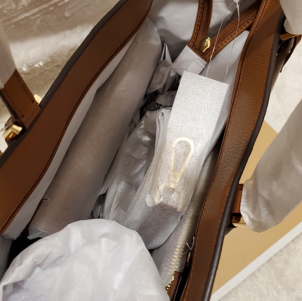 MICHAEL KORS - KIMBERLY 3in1 TOTE - Picture 6 of 8